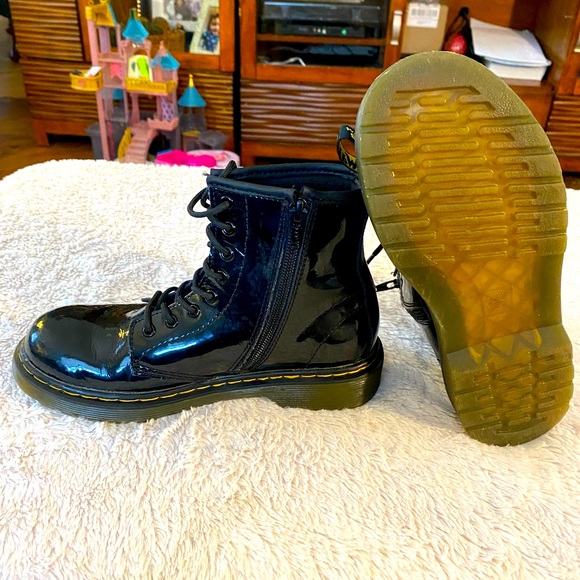 Kids patent leather Dr Martens 1460 boot size 3 - Picture 4 of 5